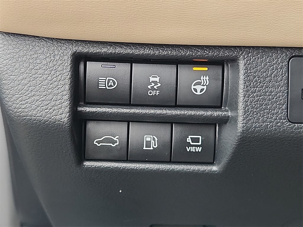 2019 Toyota Avalon Limited 26