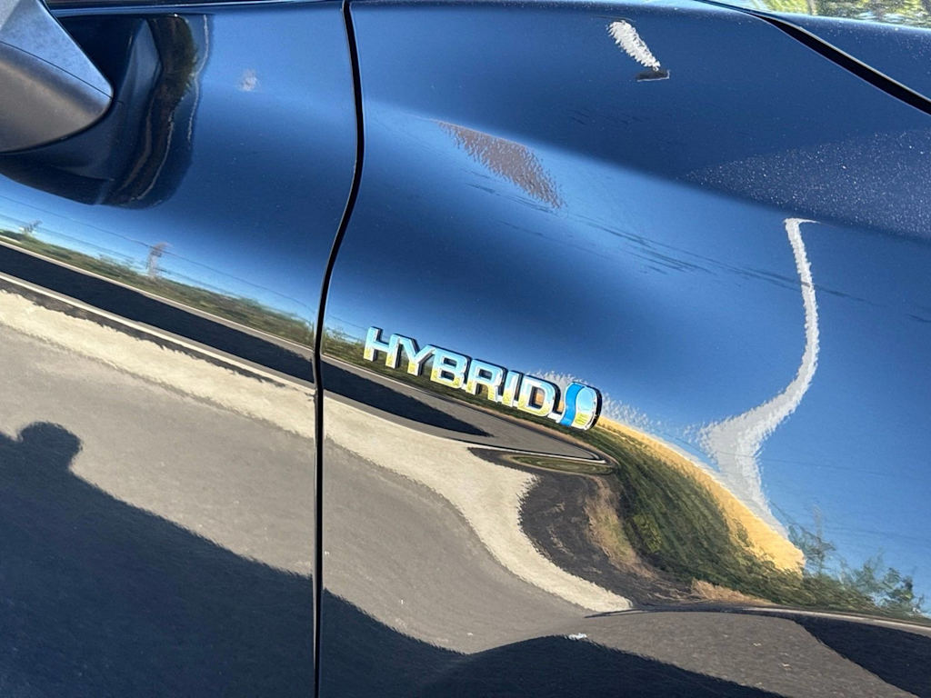 Thumbnail: 2020 Toyota Camry - 20