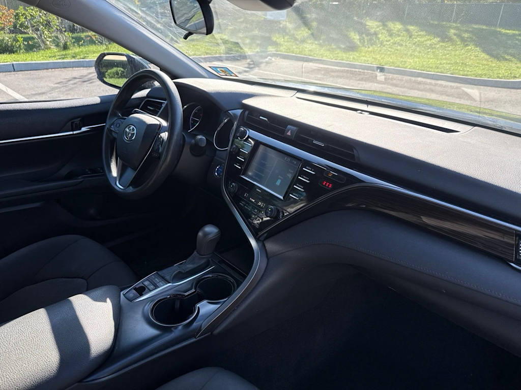 Thumbnail: 2020 Toyota Camry - 8