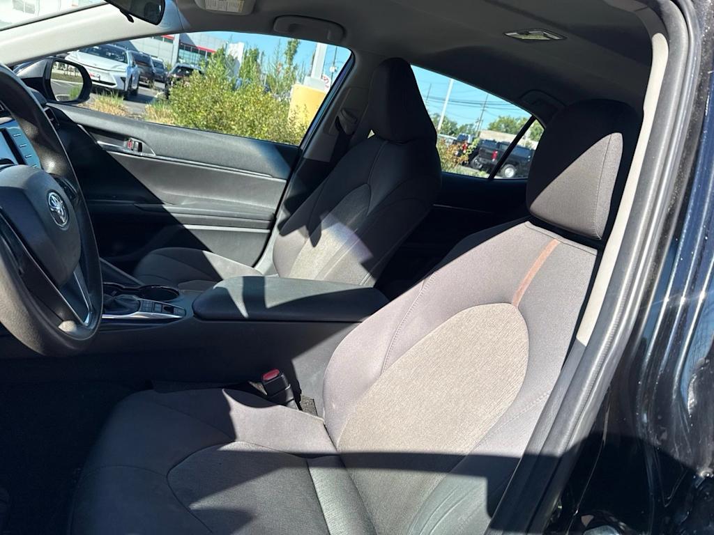 Thumbnail: 2020 Toyota Camry - 9