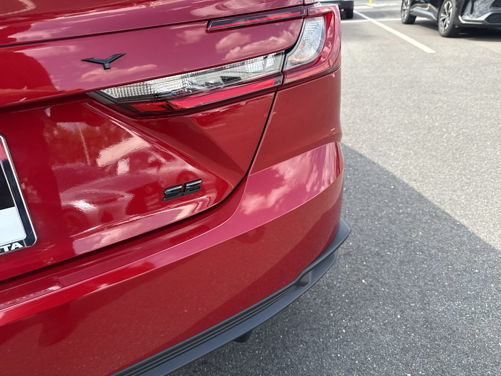 Thumbnail: 2025 Toyota Camry - 19