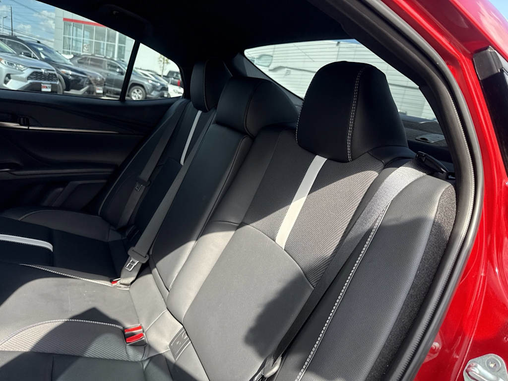 Thumbnail: 2025 Toyota Camry - 11