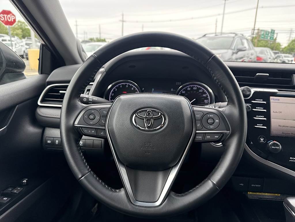 Thumbnail: 2020 Toyota Camry - 10