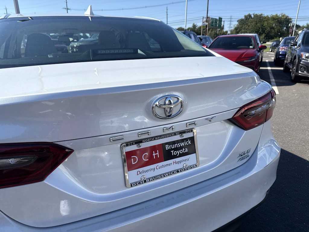 Thumbnail: 2024 Toyota Camry - 18