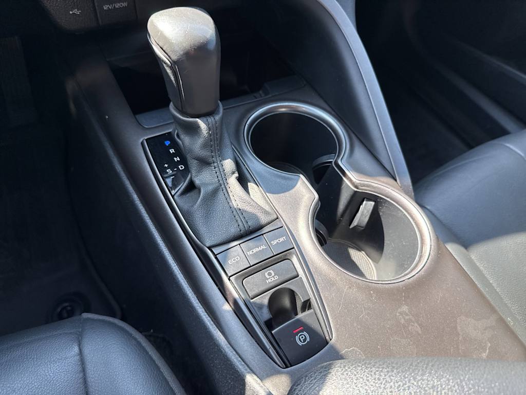 Thumbnail: 2024 Toyota Camry - 9