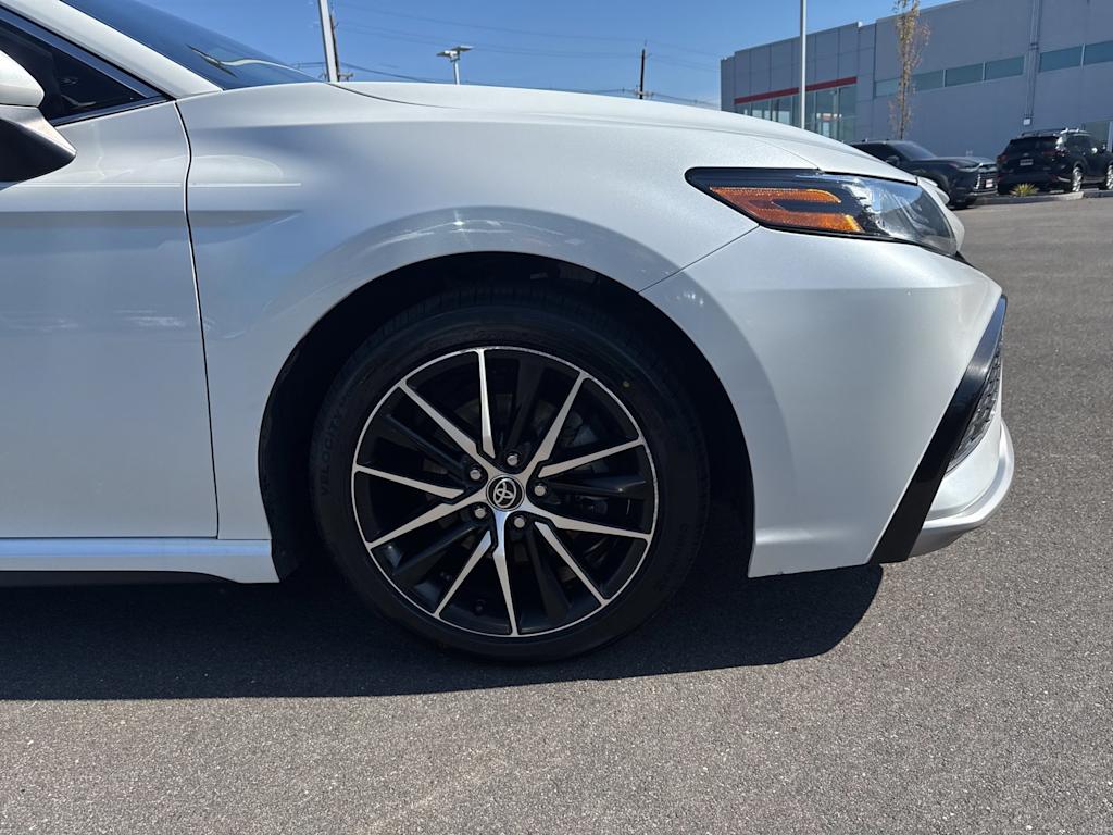 Thumbnail: 2022 Toyota Camry - 6