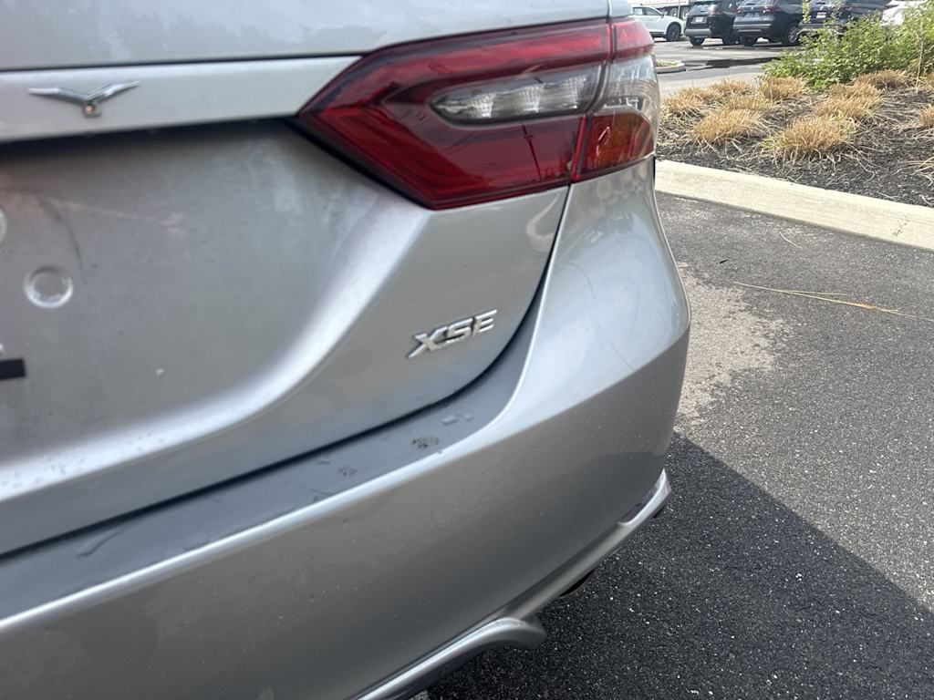Thumbnail: 2021 Toyota Camry - 18