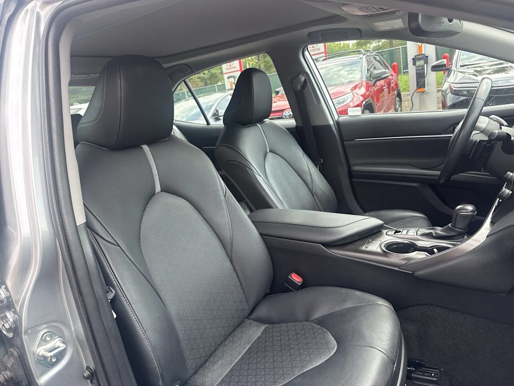 Thumbnail: 2021 Toyota Camry - 8