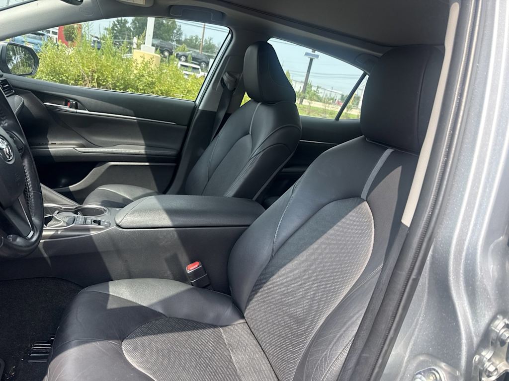 Thumbnail: 2021 Toyota Camry - 9