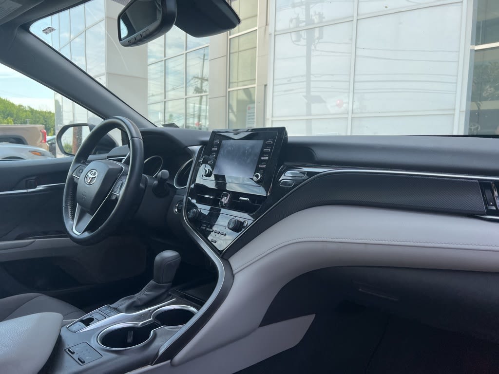 Thumbnail: 2022 Toyota Camry - 5