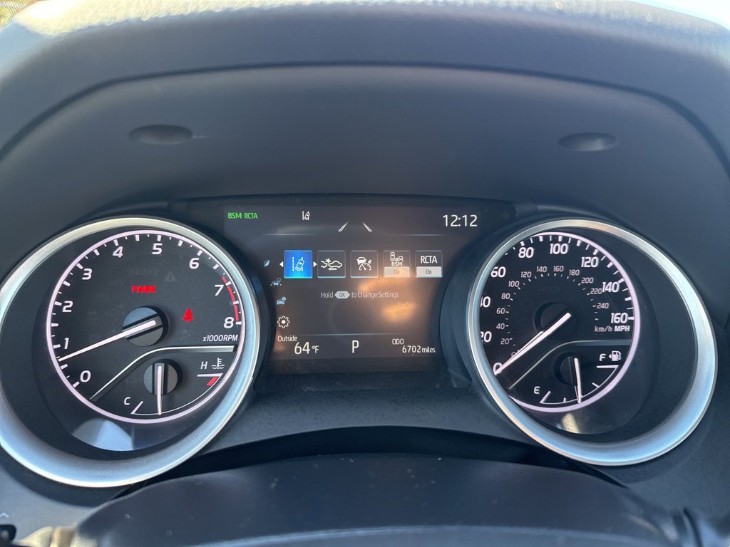 Thumbnail: 2022 Toyota Camry - 15