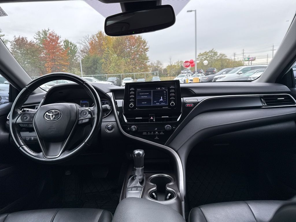 Thumbnail: 2022 Toyota Camry - 13