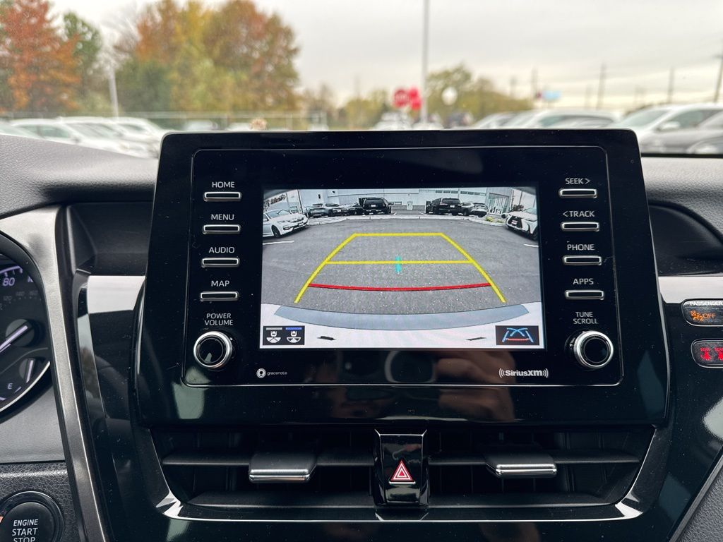 Thumbnail: 2022 Toyota Camry - 23