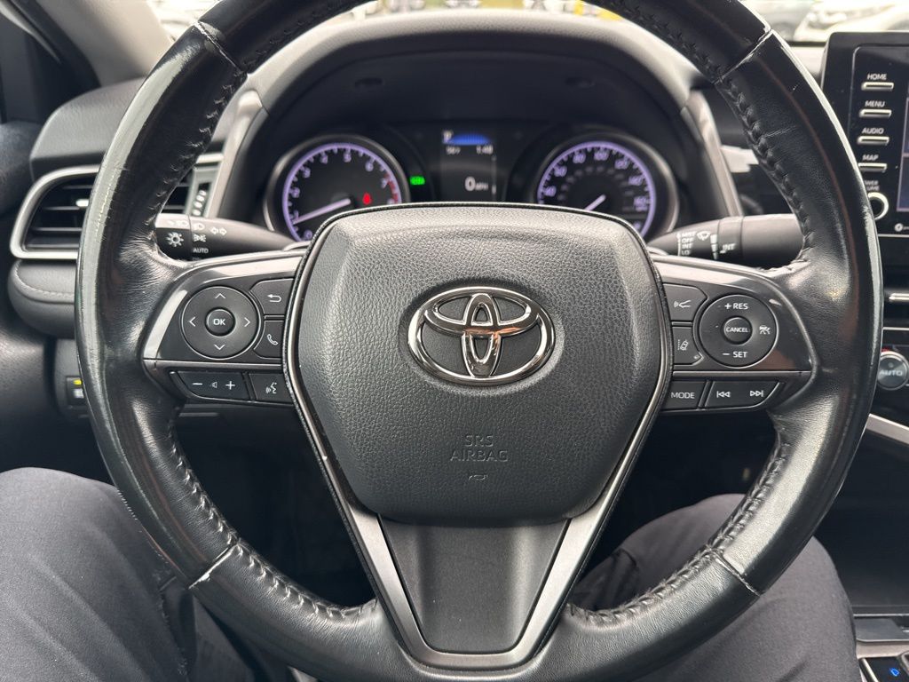 Thumbnail: 2022 Toyota Camry - 12