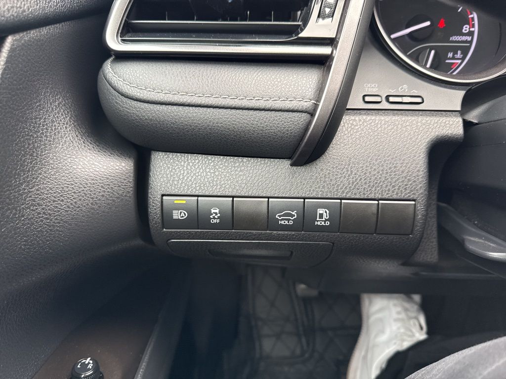 Thumbnail: 2022 Toyota Camry - 26