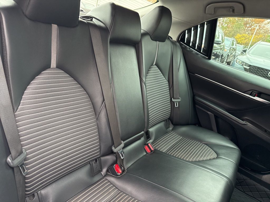 Thumbnail: 2022 Toyota Camry - 21