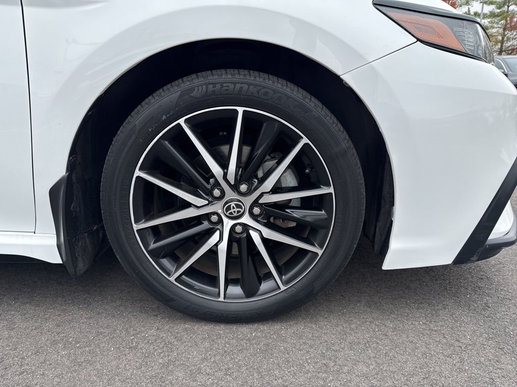 Thumbnail: 2022 Toyota Camry - 7