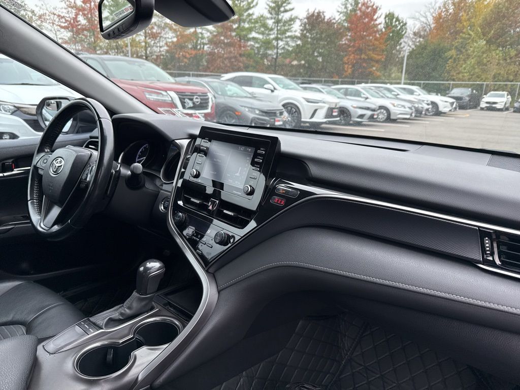 Thumbnail: 2022 Toyota Camry - 8