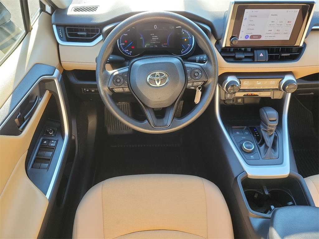 2023 Toyota RAV4 LE 2