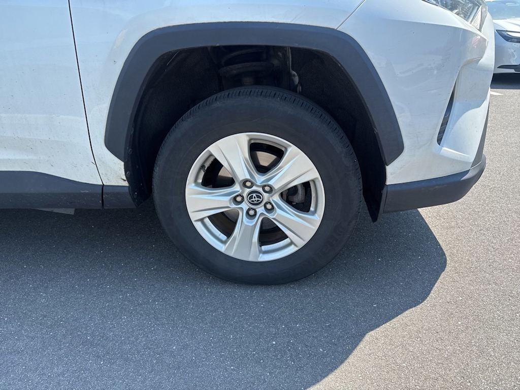 Thumbnail: 2021 Toyota RAV4 - 7