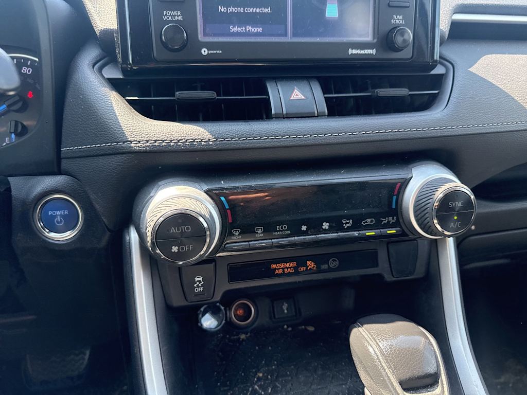 Thumbnail: 2021 Toyota RAV4 - 26