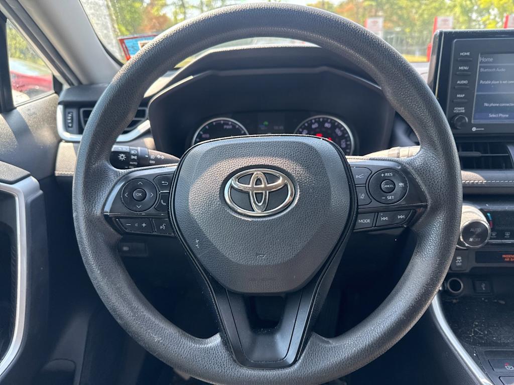 Thumbnail: 2021 Toyota RAV4 - 12