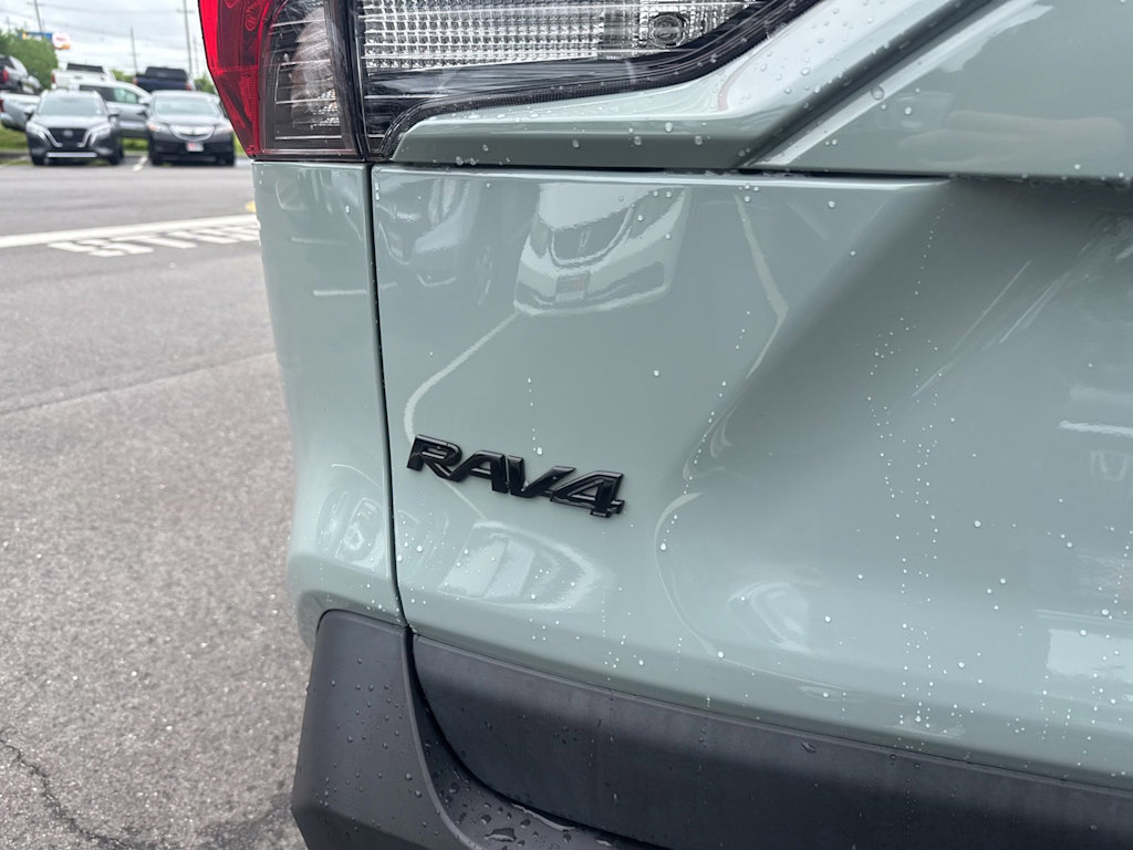 Thumbnail: 2023 Toyota RAV4 - 20