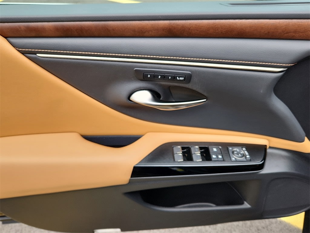 2022 Lexus ES 350 20