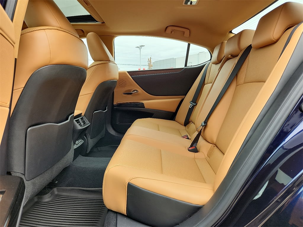 2022 Lexus ES 350 11