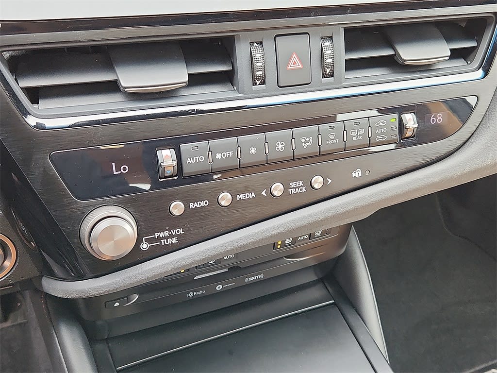 2022 Lexus ES 350 21