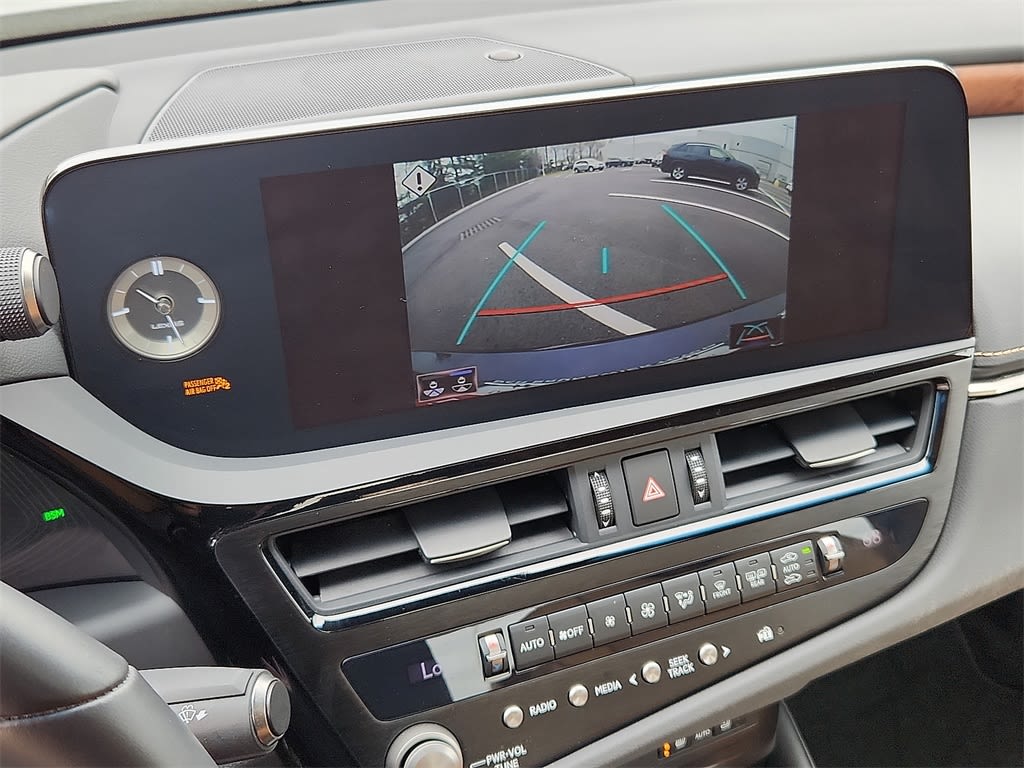 2022 Lexus ES 350 22