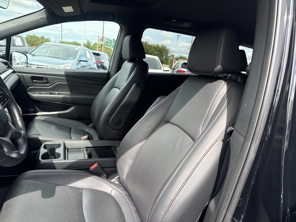 Thumbnail: 2023 Honda Odyssey - 9