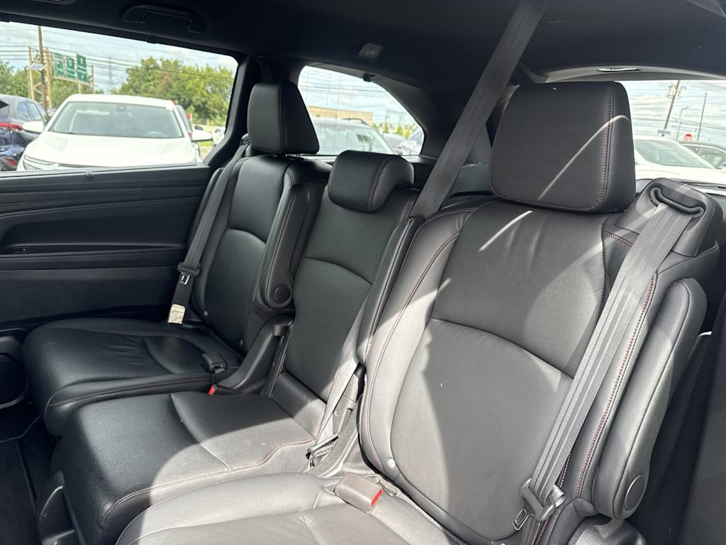 Thumbnail: 2023 Honda Odyssey - 11