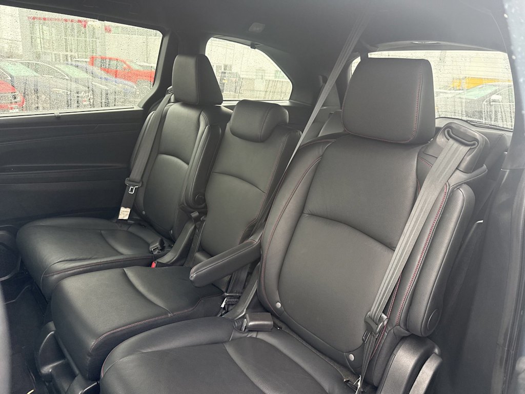 Thumbnail: 2023 Honda Odyssey - 11
