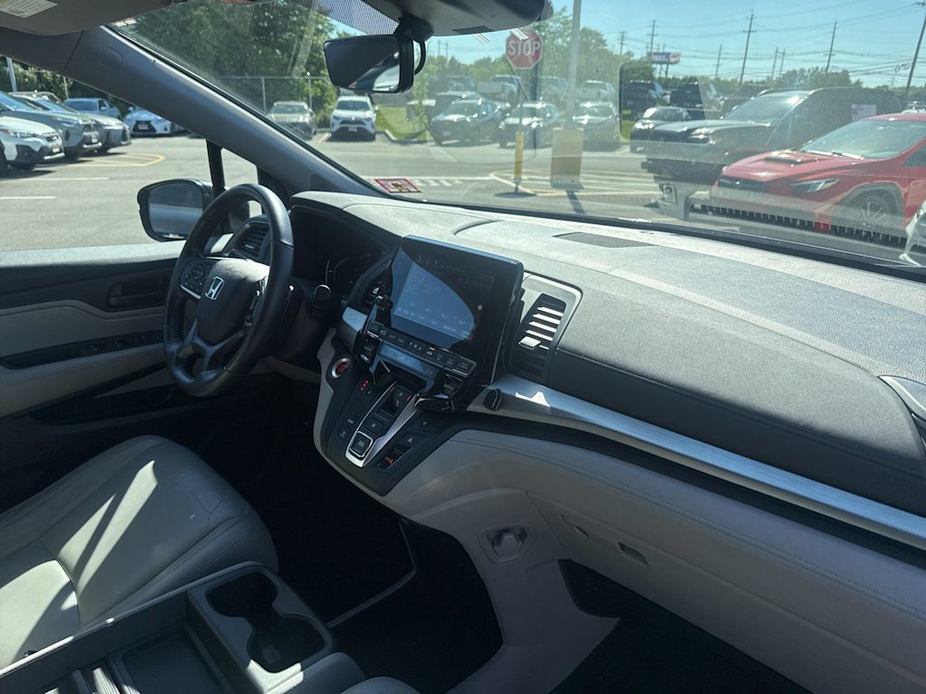 Thumbnail: 2019 Honda Odyssey - 8