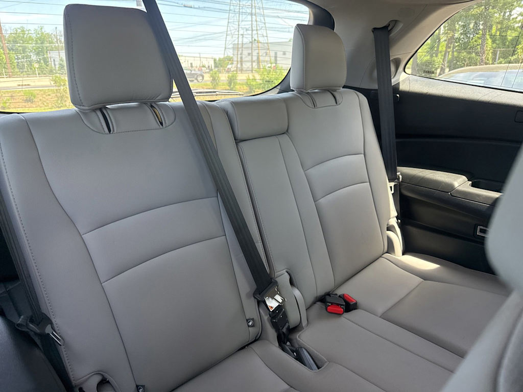 Thumbnail: 2018 Honda Pilot - 16