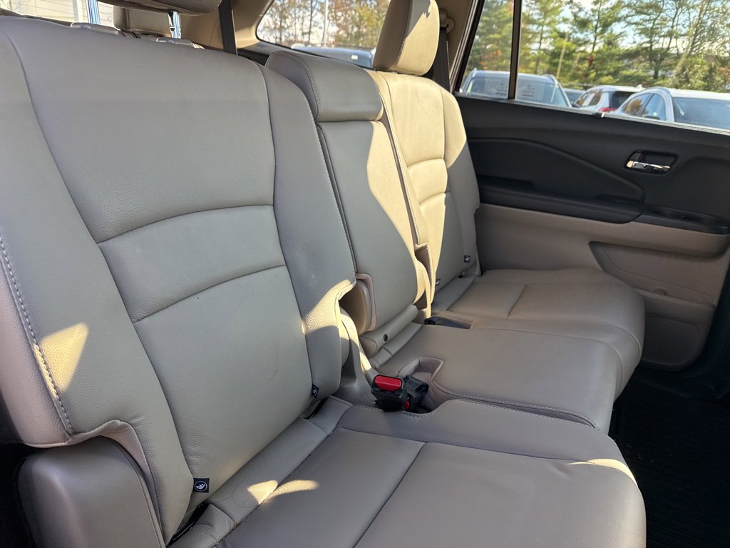 Thumbnail: 2022 Honda Pilot - 22