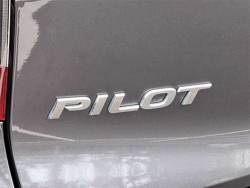 2021 Honda Pilot SE 7