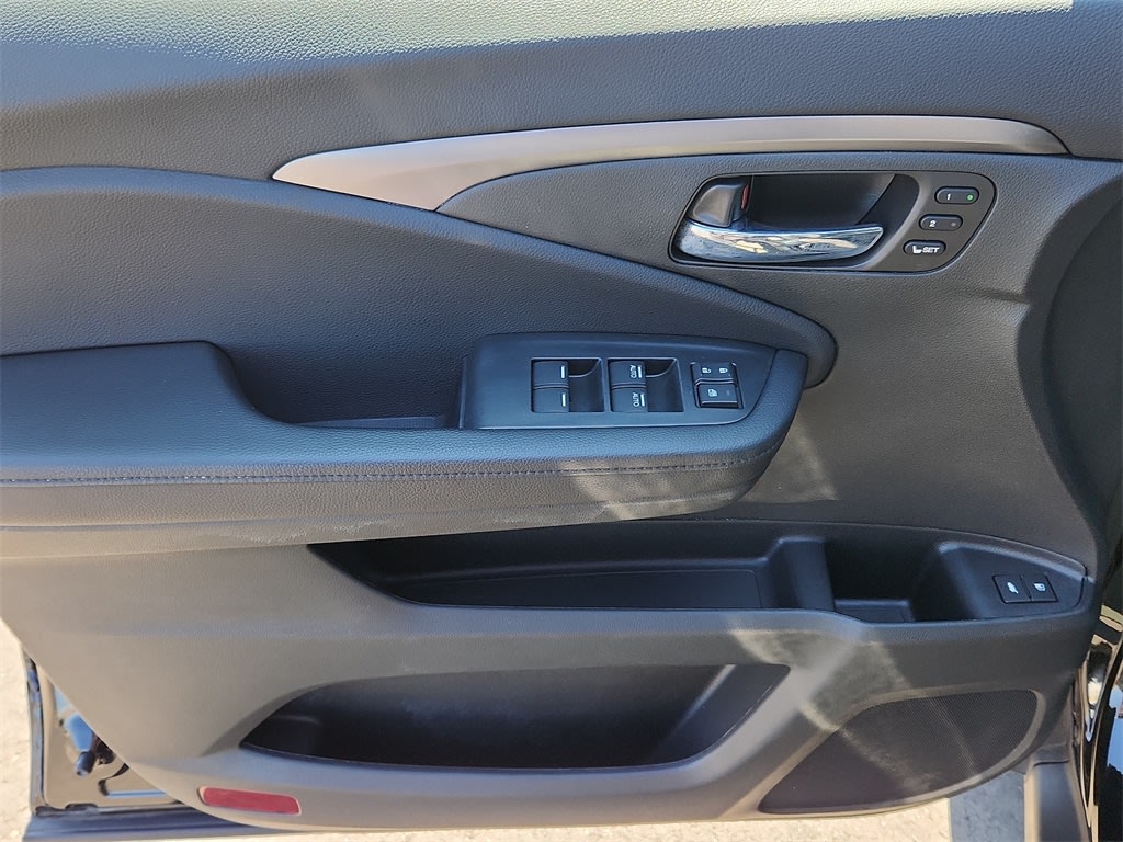 2022 Honda Pilot SE 21