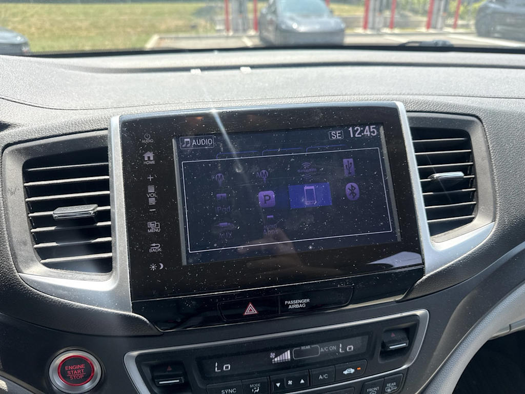 Thumbnail: 2017 Honda Pilot - 14