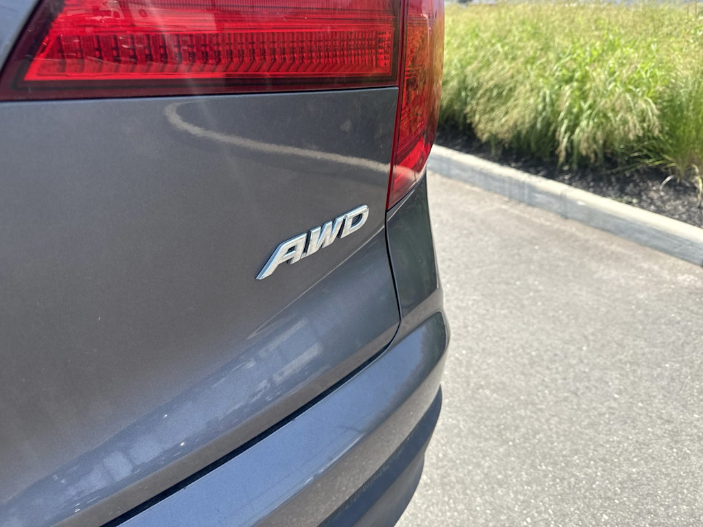 Thumbnail: 2017 Honda Pilot - 19