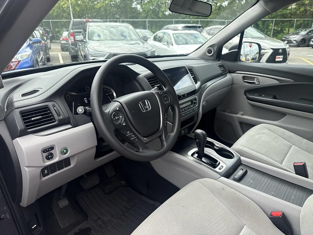 Thumbnail: 2017 Honda Pilot - 2