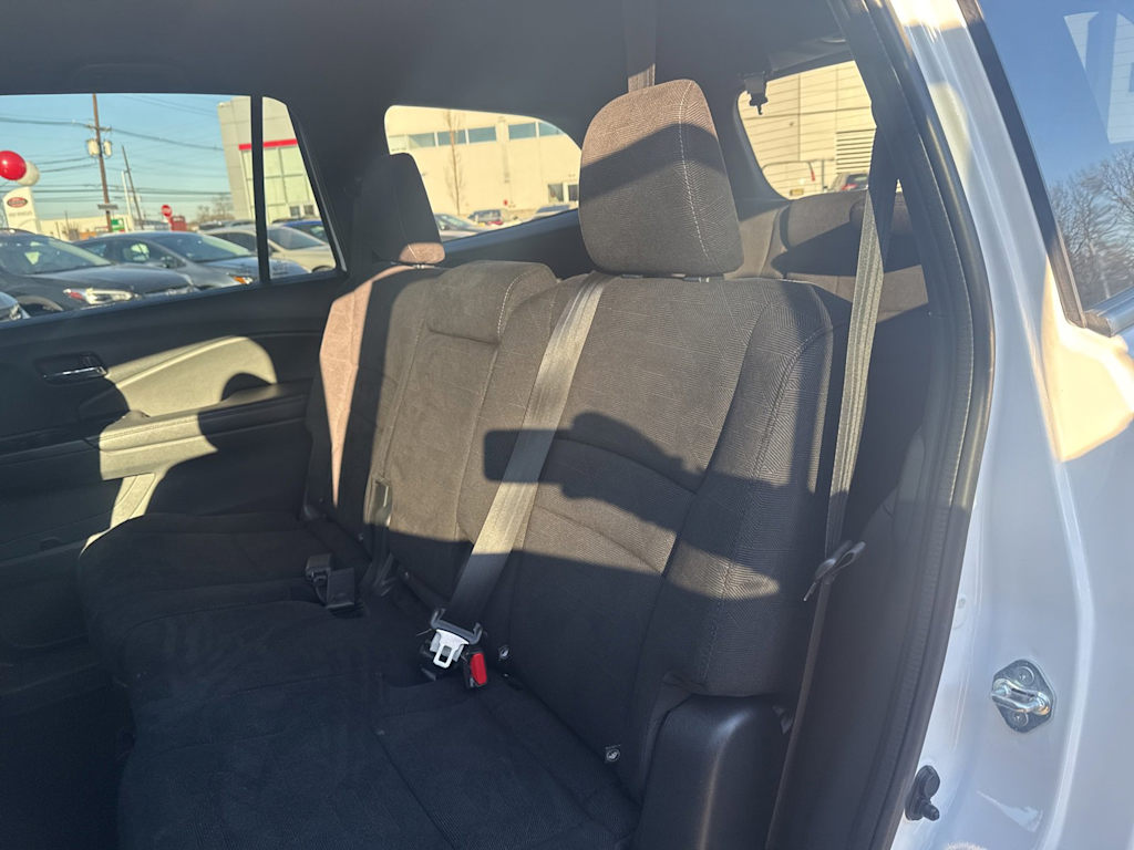 Thumbnail: 2022 Honda Pilot - 10