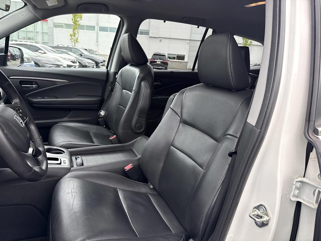 Thumbnail: 2019 Honda Pilot - 9