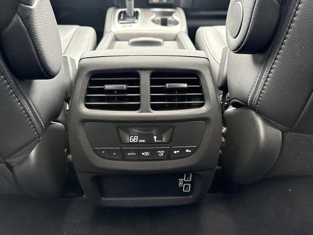 Thumbnail: 2019 Honda Pilot - 24