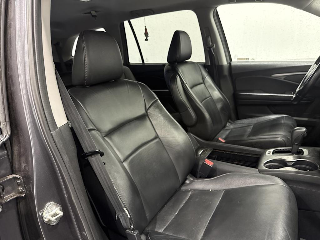 Thumbnail: 2019 Honda Pilot - 7