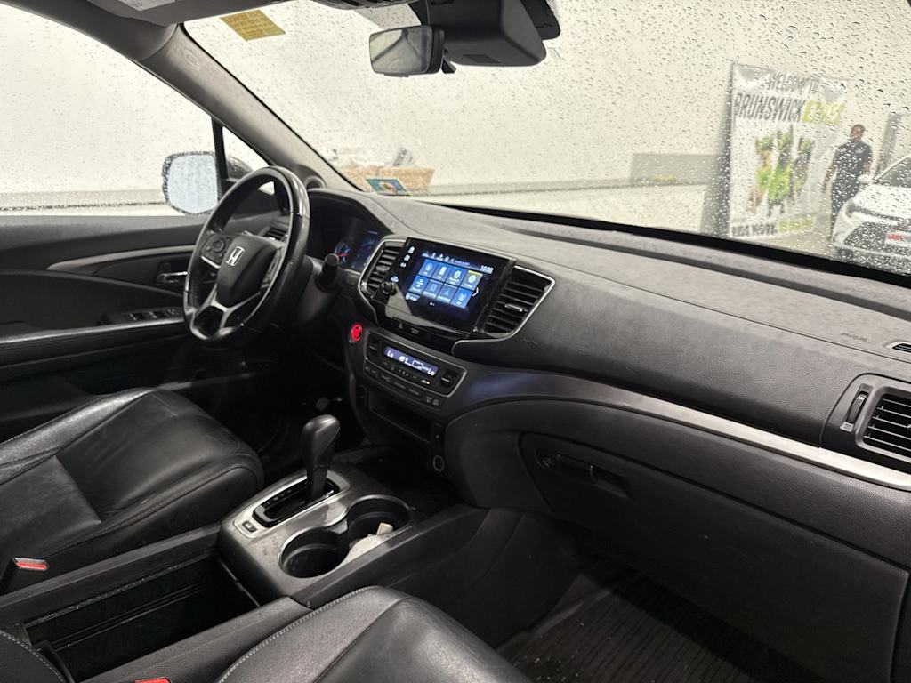 Thumbnail: 2019 Honda Pilot - 2