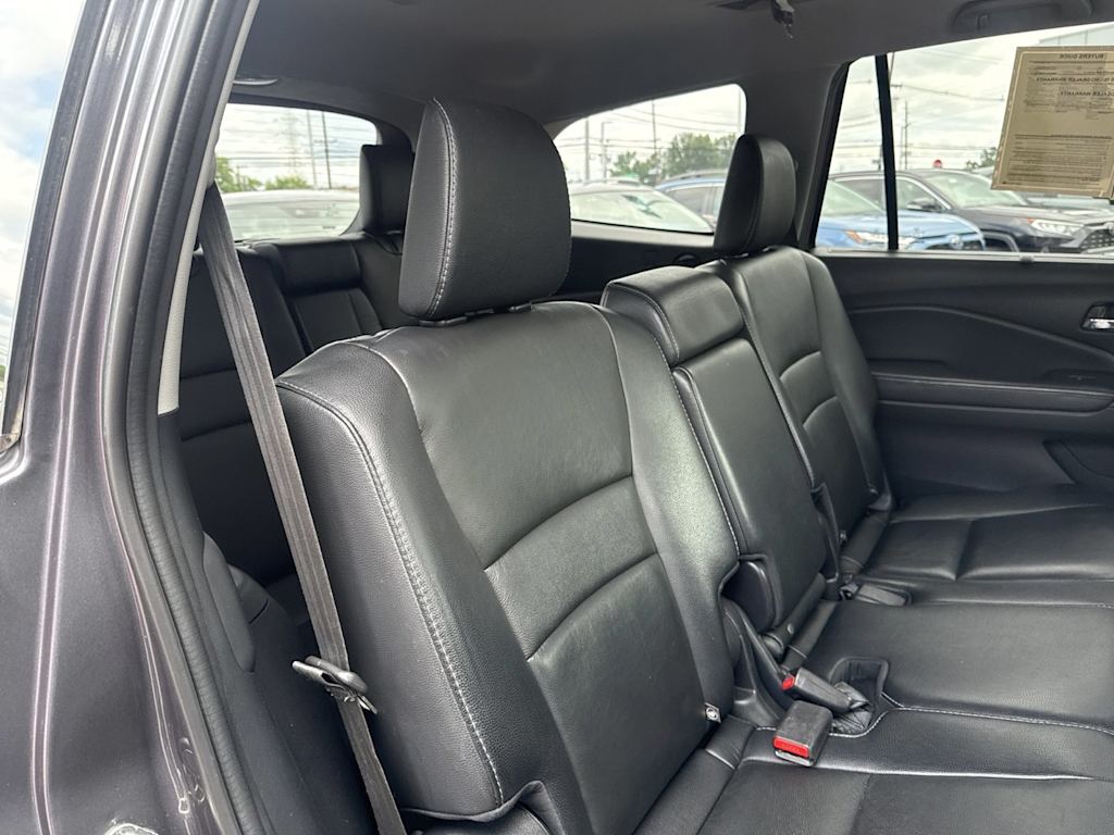 Thumbnail: 2019 Honda Pilot - 20
