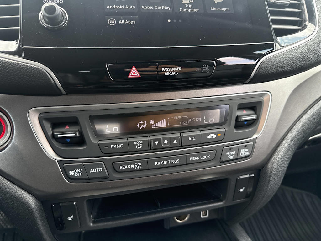 Thumbnail: 2019 Honda Pilot - 21
