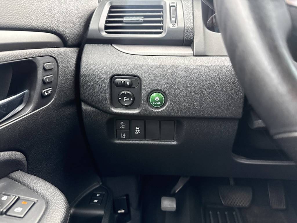 Thumbnail: 2019 Honda Pilot - 22